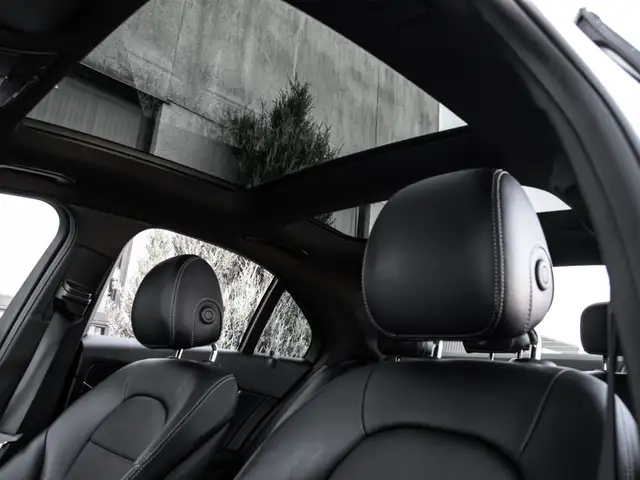 2018 Mercedes-Benz C-Class 300|AMG|NIGHT|NAV|PANOROOF|360CAM|CLE - Photo 11