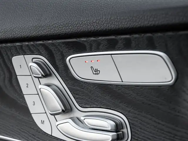 2018 Mercedes-Benz C-Class 300|AMG|NIGHT|NAV|PANOROOF|360CAM|CLE - Photo 14