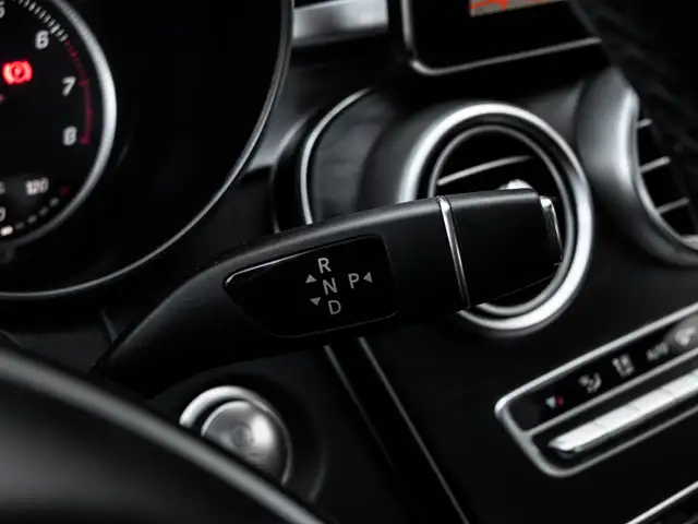 2018 Mercedes-Benz C-Class 300|AMG|NIGHT|NAV|PANOROOF|360CAM|CLE - Photo 20