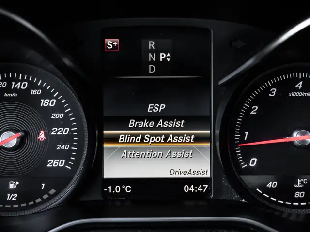 2018 Mercedes-Benz C-Class 300|AMG|NIGHT|NAV|PANOROOF|360CAM|CLE - Photo 32