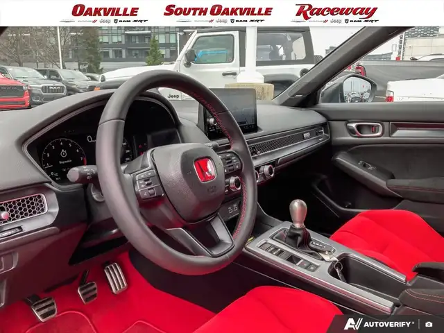 2025 Honda Civic Type R | 6SPD MANUAL | LIKE NEW | RARE | VERY L - Photo 13