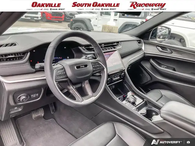 2025 Jeep Grand Cherokee L LIMITED | 6SEATER | DUAL SUNROOF | ME - Photo 13