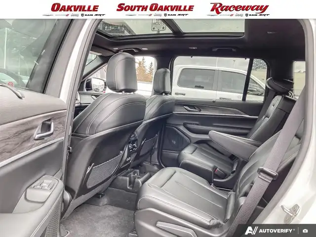 2025 Jeep Grand Cherokee L LIMITED | 6SEATER | DUAL SUNROOF | ME - Photo 23