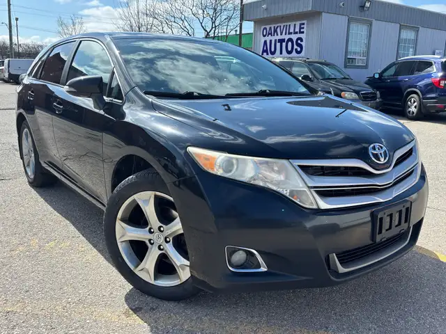 2015 Toyota Venza XLE V6 AWD Pano Roof Leather - Photo 8