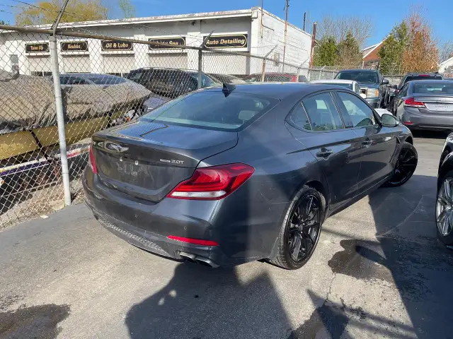 2019 Genesis G70 2.0T Prestige AWD HEATED & VENTILATED SEATS - Photo 4