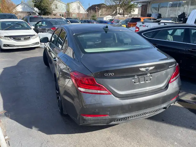 2019 Genesis G70 2.0T Prestige AWD HEATED & VENTILATED SEATS - Photo 6