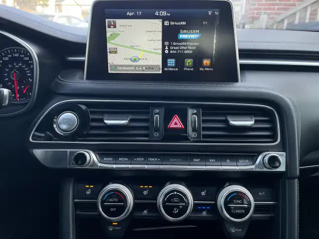 2019 Genesis G70 2.0T Prestige AWD HEATED & VENTILATED SEATS - Photo 15