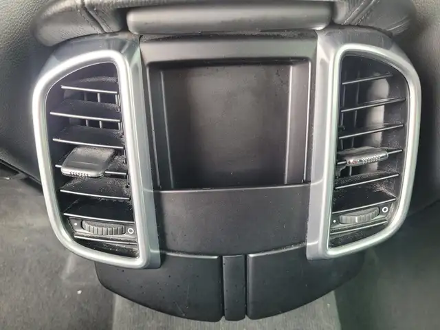 2016 Porsche Cayenne Base | No Accidents Reported - Photo 11