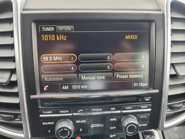 2016 Porsche Cayenne Base | No Accidents Reported - Photo 12