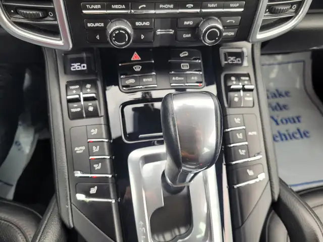 2016 Porsche Cayenne Base | No Accidents Reported - Photo 21