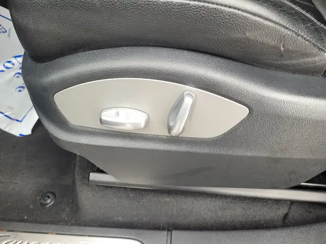2016 Porsche Cayenne Base | No Accidents Reported - Photo 29