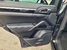 2016 Porsche Cayenne Base | No Accidents Reported - Photo 30