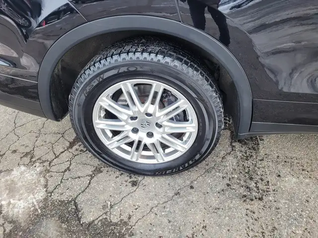 2016 Porsche Cayenne Base | No Accidents Reported - Photo 39