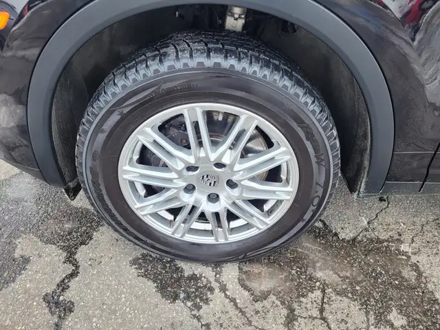 2016 Porsche Cayenne Base | No Accidents Reported - Photo 40