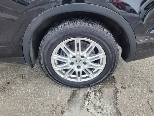 2016 Porsche Cayenne Base | No Accidents Reported - Photo 41