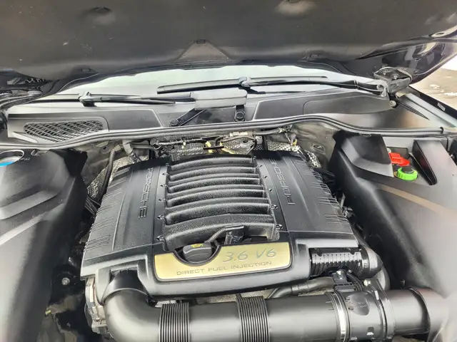 2016 Porsche Cayenne Base | No Accidents Reported - Photo 43