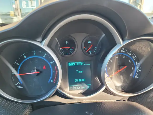 2015 Chevrolet Cruze 1LT | No Accidents Reported - Photo 10