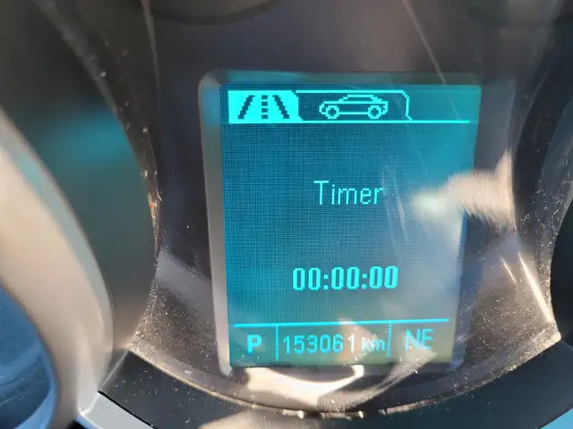 2015 Chevrolet Cruze 1LT | No Accidents Reported - Photo 11