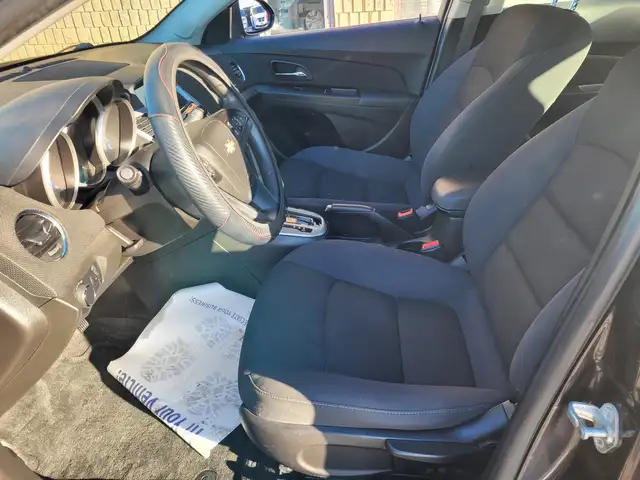 2015 Chevrolet Cruze 1LT | No Accidents Reported - Photo 19