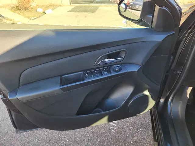 2015 Chevrolet Cruze 1LT | No Accidents Reported - Photo 22