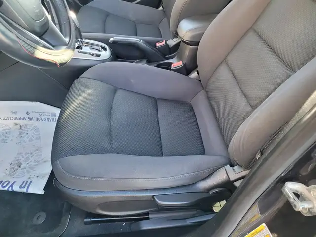 2015 Chevrolet Cruze 1LT | No Accidents Reported - Photo 26