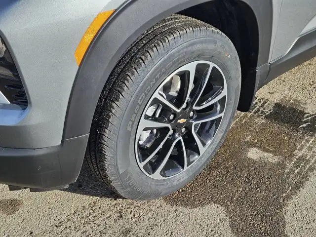 2026 Chevrolet Trailblazer LT Driver Confidence Htd Buckets - Photo 7