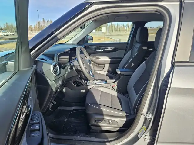 2026 Chevrolet Trailblazer LT Driver Confidence Htd Buckets - Photo 10