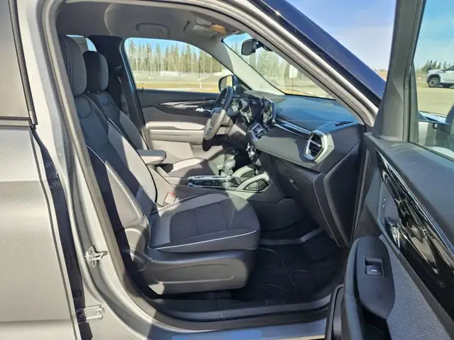 2026 Chevrolet Trailblazer LT Driver Confidence Htd Buckets - Photo 18