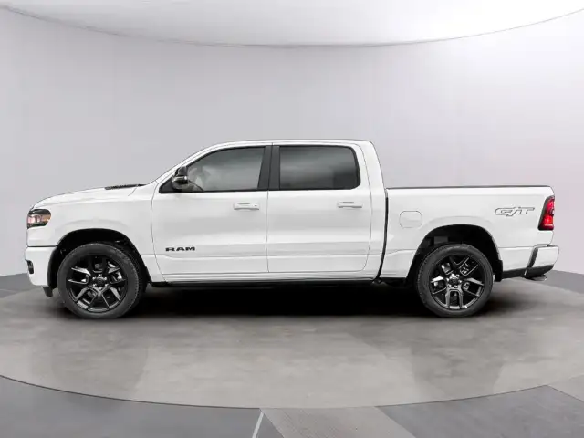 2026 Ram 1500 - Photo 2