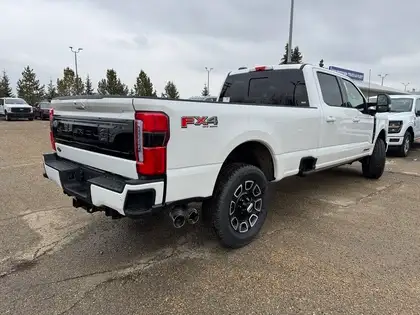 2026 Ford F-350 PLATINUM w/FX4, 5th WHL PREP, MNRF & 2KW PRO PWR - Photo 3