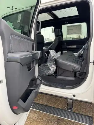 2026 Ford F-350 PLATINUM w/FX4, 5th WHL PREP, MNRF & 2KW PRO PWR - Photo 13