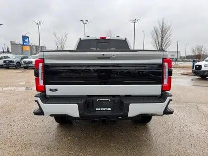 2026 Ford F-350 PLATINUM w/FX4, 5th WHL PREP, MNRF & 2KW PRO PWR - Photo 4