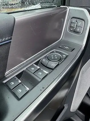 2026 Ford F-350 PLATINUM w/FX4, 5th WHL PREP, MNRF & 2KW PRO PWR - Photo 10