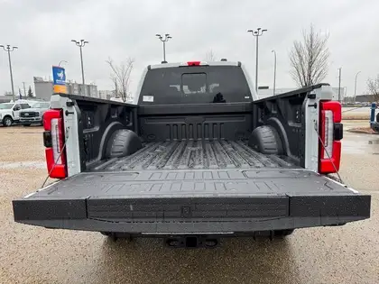 2026 Ford F-350 PLATINUM w/FX4, 5th WHL PREP, MNRF & 2KW PRO PWR - Photo 16