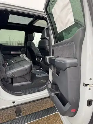 2026 Ford F-350 PLATINUM w/FX4, 5th WHL PREP, MNRF & 2KW PRO PWR - Photo 17