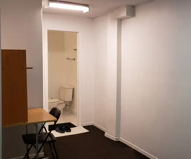 1 Bedroom Basement near Square One - Female  only (May 1st) - Photo 5