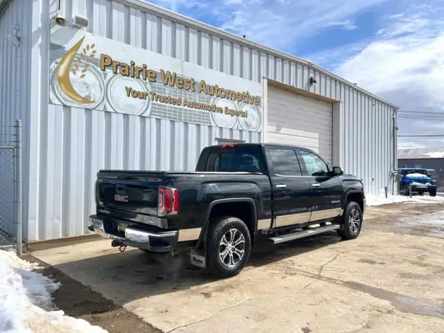 2016 GMC Sierra 1500 Crew Cab SLT 5.3L V8 - No Reported Accident - Photo 5
