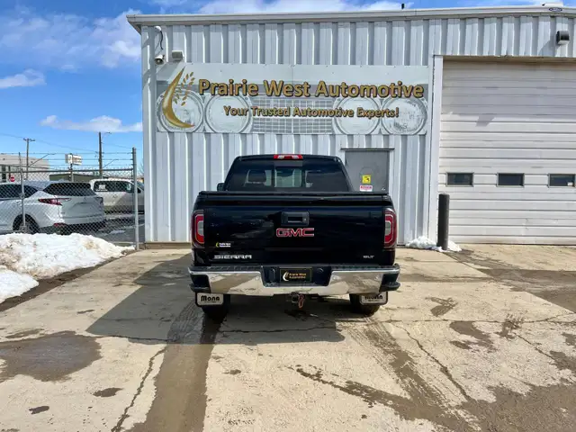 2016 GMC Sierra 1500 Crew Cab SLT 5.3L V8 - No Reported Accident - Photo 6