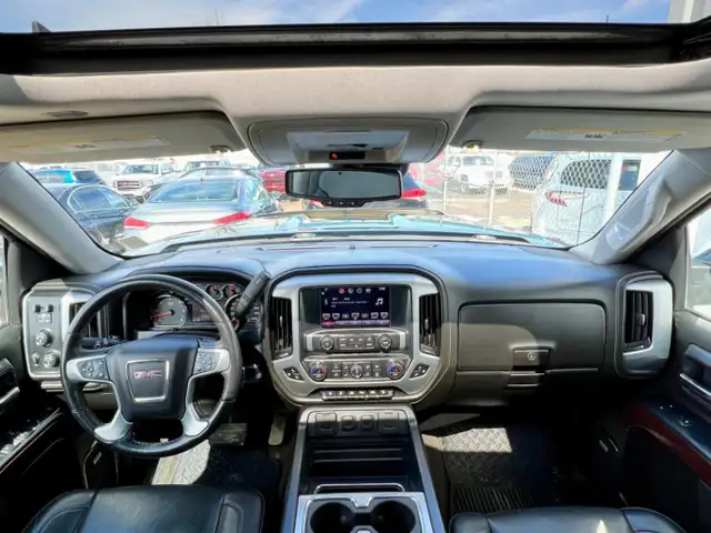 2016 GMC Sierra 1500 Crew Cab SLT 5.3L V8 - No Reported Accident - Photo 11