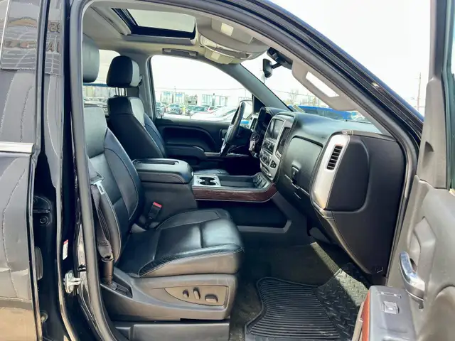 2016 GMC Sierra 1500 Crew Cab SLT 5.3L V8 - No Reported Accident - Photo 15