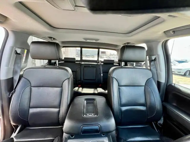 2016 GMC Sierra 1500 Crew Cab SLT 5.3L V8 - No Reported Accident - Photo 19