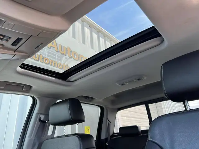 2016 GMC Sierra 1500 Crew Cab SLT 5.3L V8 - No Reported Accident - Photo 20