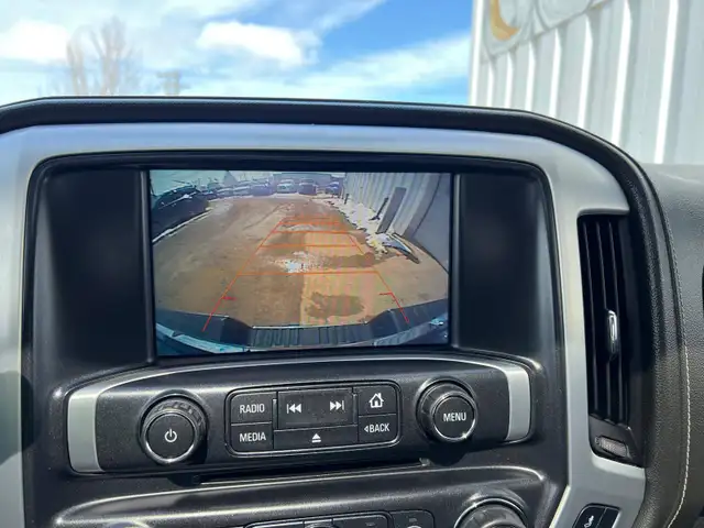 2016 GMC Sierra 1500 Crew Cab SLT 5.3L V8 - No Reported Accident - Photo 21