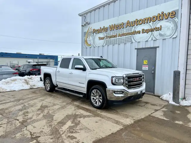 2017 GMC Sierra 1500 SLT Crew Cab 6.2L V8 - Photo 3