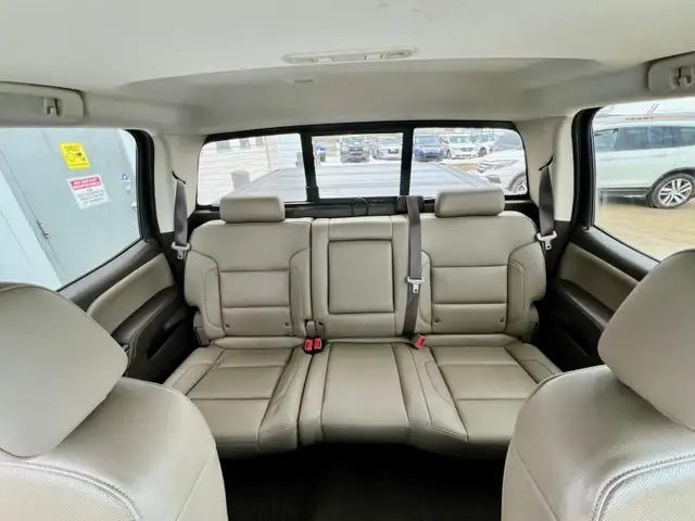 2017 GMC Sierra 1500 SLT Crew Cab 6.2L V8 - Photo 16