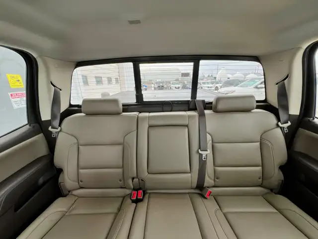 2017 GMC Sierra 1500 SLT Crew Cab 6.2L V8 - Photo 17