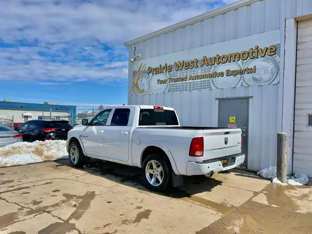 2010 Dodge Ram 1500 Laramie Crew Cab 5.7L V8 - Photo 7