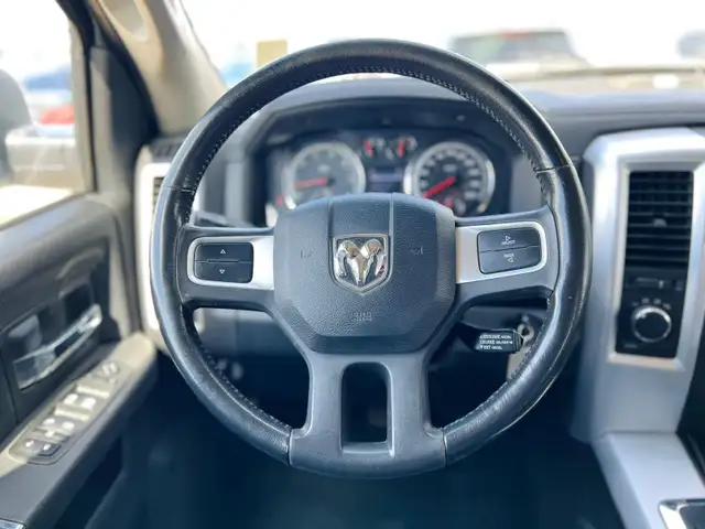 2010 Dodge Ram 1500 Laramie Crew Cab 5.7L V8 - Photo 10