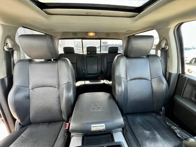 2010 Dodge Ram 1500 Laramie Crew Cab 5.7L V8 - Photo 17