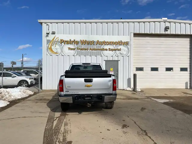 2012 Chevrolet Silverado 1500 Extended Cab 5.3L V8 - Photo 6